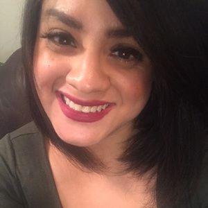 Meet your Posher, Aurora